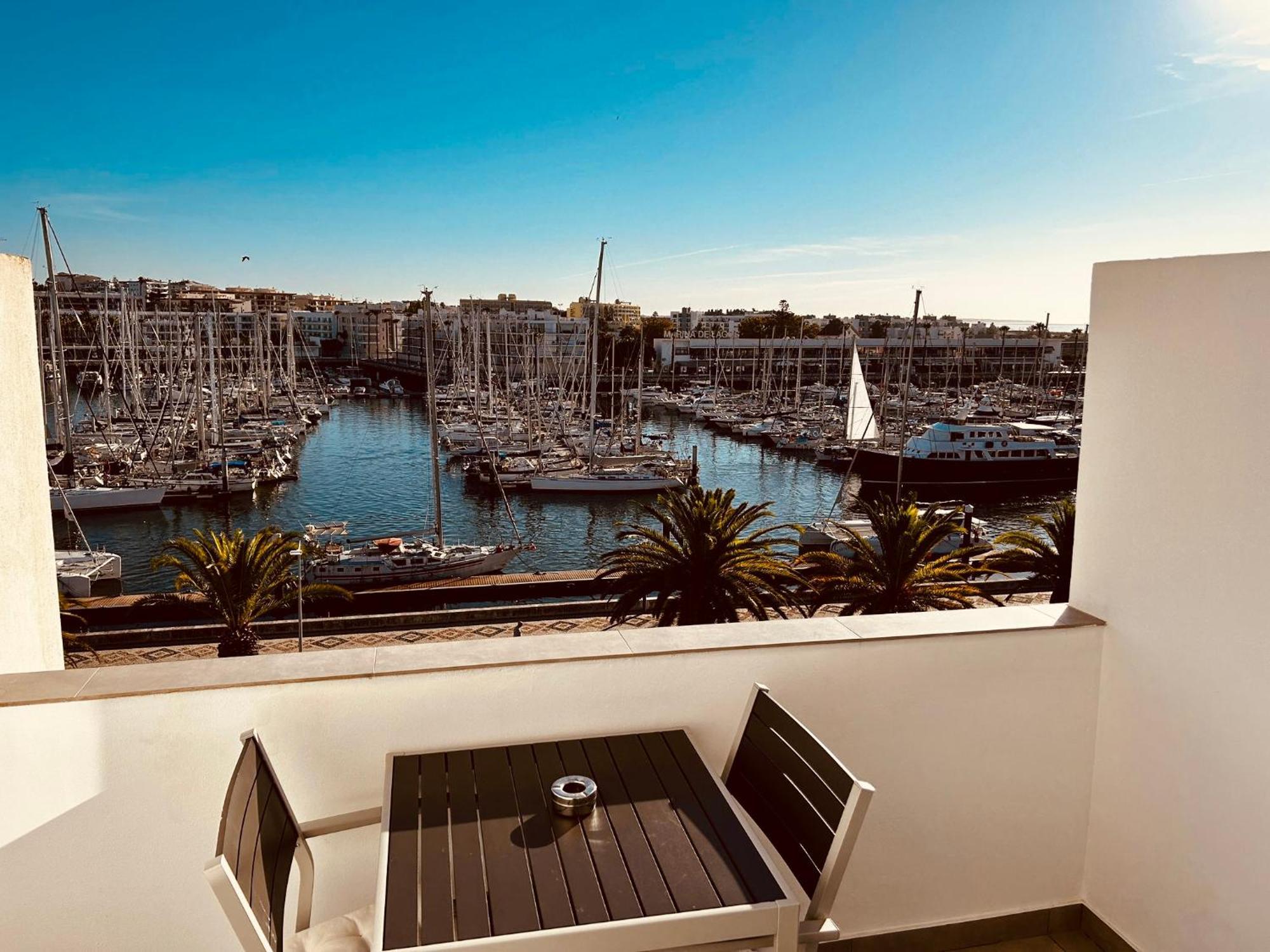 Central Lagos Apt With Marina Views Near Beaches Zewnętrze zdjęcie